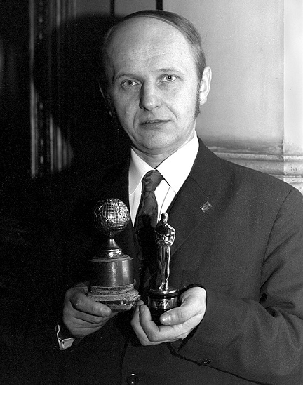 This image is being used for purposes of fair use and education regarding the history of the Academy Juvenile Award. The user claims no ownership over this copyrighted image. 